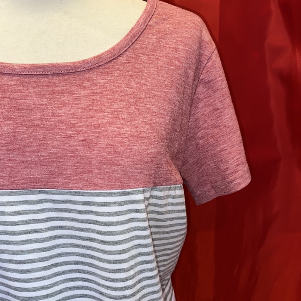 YunJey Round Neck Triple Color Block Stripe T-Shirt - Picture 3 of 6